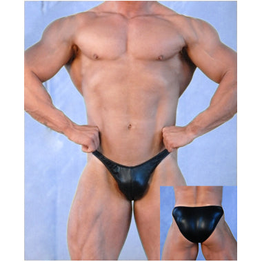 man wearing the mens classic cut bodybuilding trunks in black